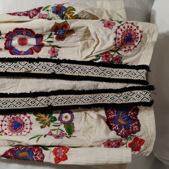 Zara TRF Embroidered Jacket W Pockets Sz.S-M Hardly Worn - Picture 3 of 10